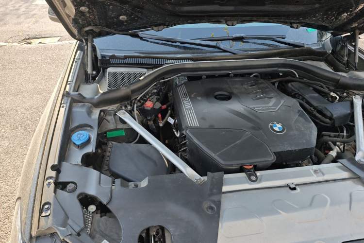 Used BMW X3 2022 Restyled xDrive25i M Sport Package Engine Bay Right
