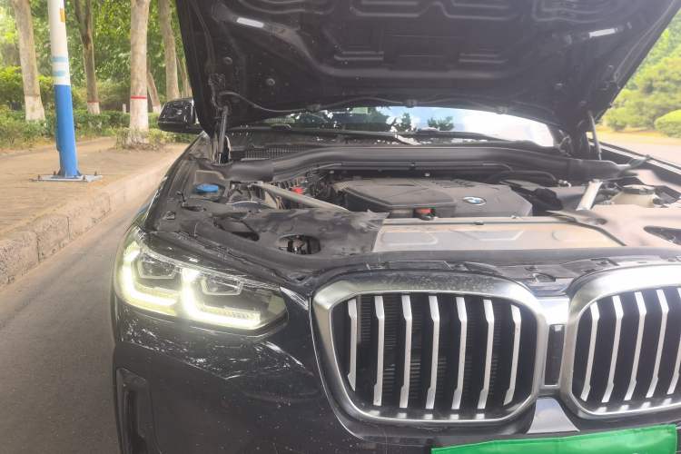 Used BMW X3 2022 Restyled xDrive25i M Sport Package Engine Bay Right
