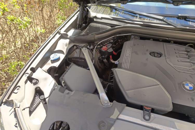 Used BMW X3 2022 Restyled xDrive25i M Sport Package Engine Bay Right