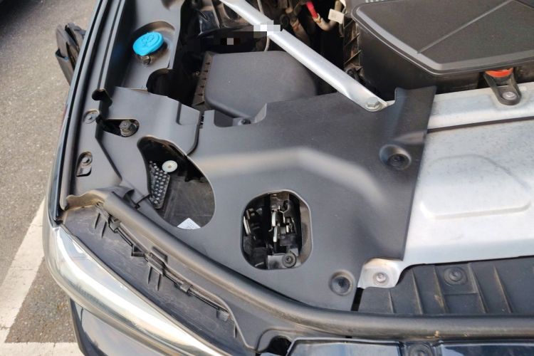 Used BMW X3 2022 xDrive25i M Sport Package Engine Bay Right
