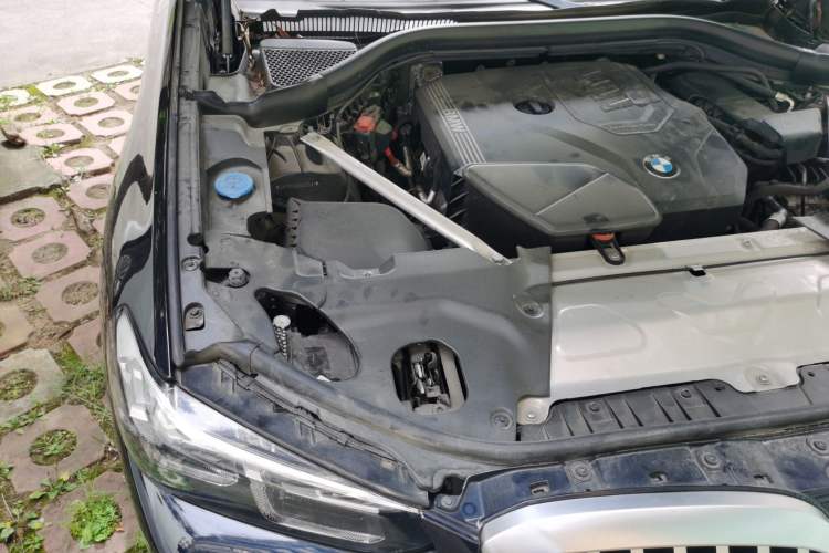 Used BMW X3 2022 xDrive25i M Sport Package Engine Bay Right