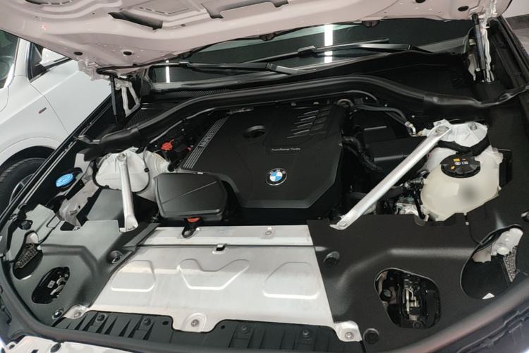 Used BMW X3 2022 Restyled xDrive25i M Sport Package Engine Bay