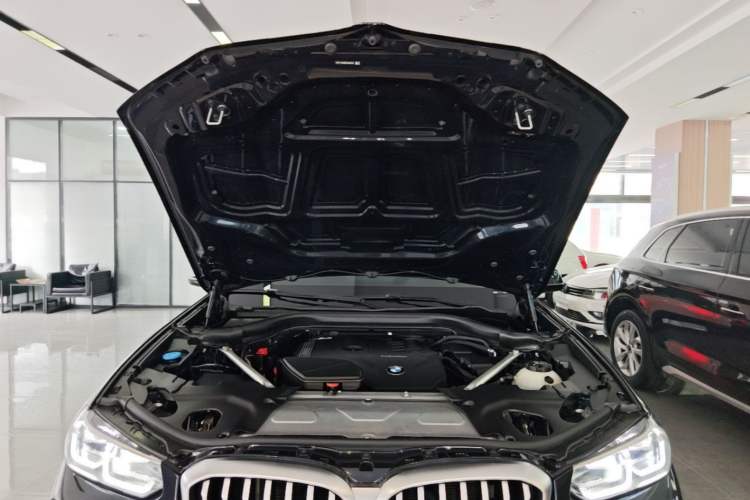 Used BMW X3 2022 Restyled xDrive25i M Sport Package Engine Bay