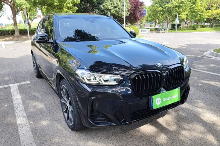 Used BMW X3 2022 Second Facelift xDrive30i Leading Edition M Night Sky Package Exterior 1