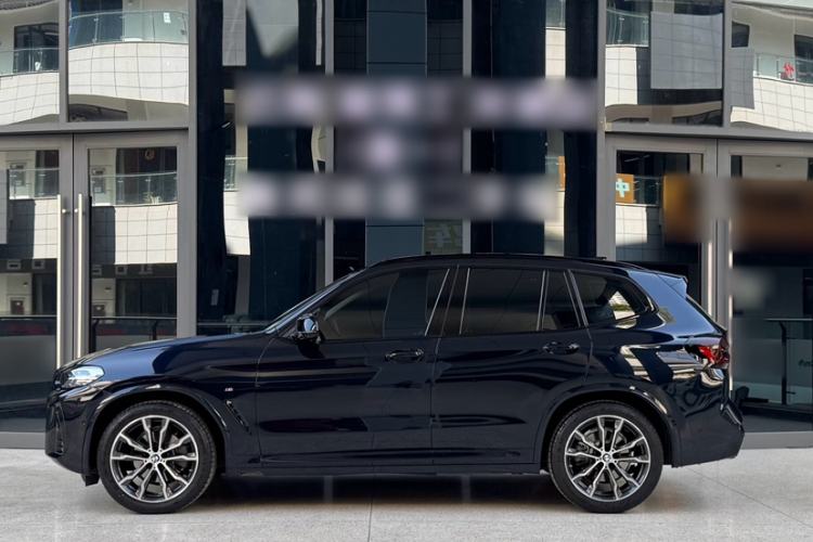 Used BMW X3 2022 Second Facelift xDrive30i Leading Edition M Night Sky Package Exterior 2