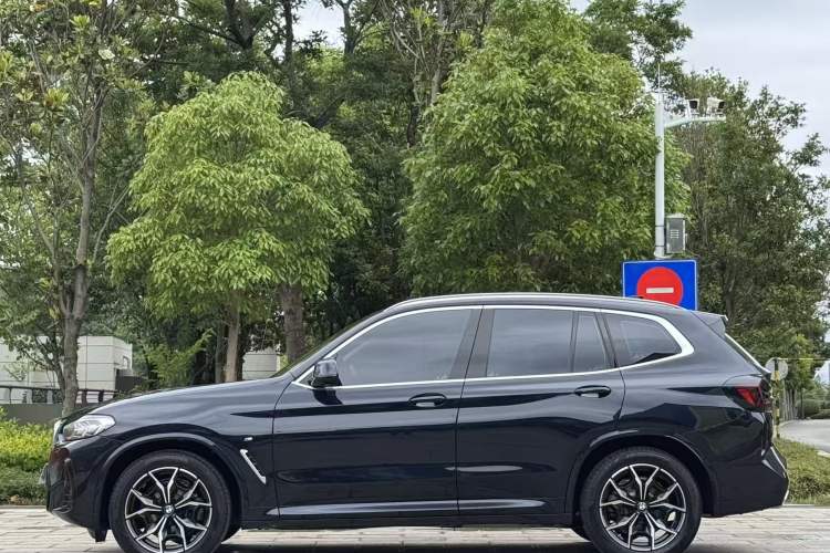 Used BMW X3 2022 xDrive25i M Sport Package Exterior 6