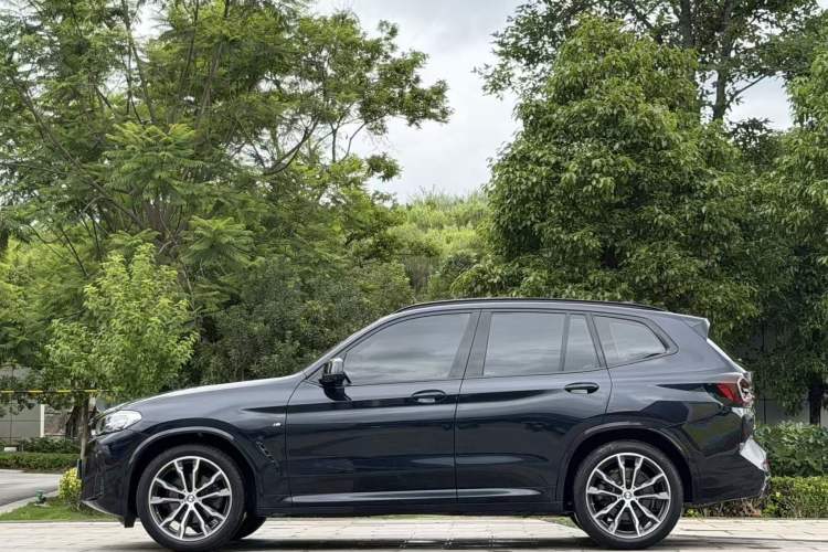 Used BMW X3 2022 Second Facelift xDrive30i Leading Edition M Night Sky Package Exterior 6