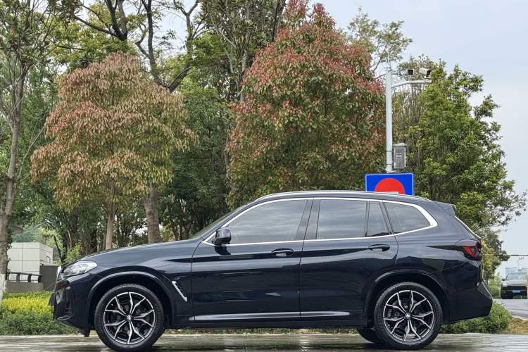 Used BMW X3 2022 xDrive25i M Sport Package Exterior 6