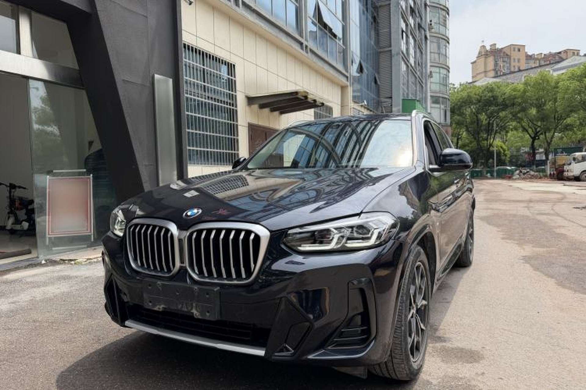 Used BMW X3 2022 xDrive25i M Sport Package Front Left 45 Deg