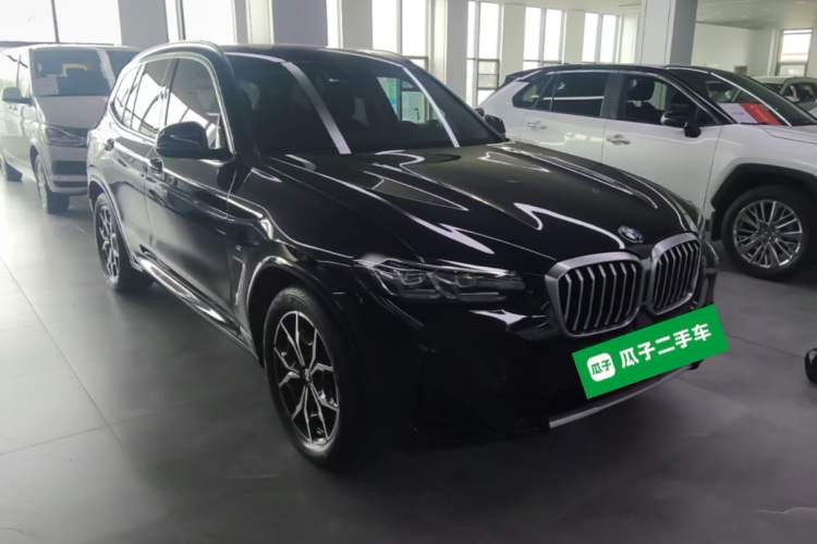 Used BMW X3 2022 Restyled xDrive25i M Sport Package Front Right 45 Deg