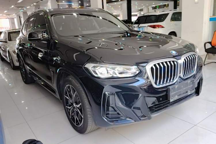 Used BMW X3 2022 xDrive25i M Sport Package Front Right 45 Deg