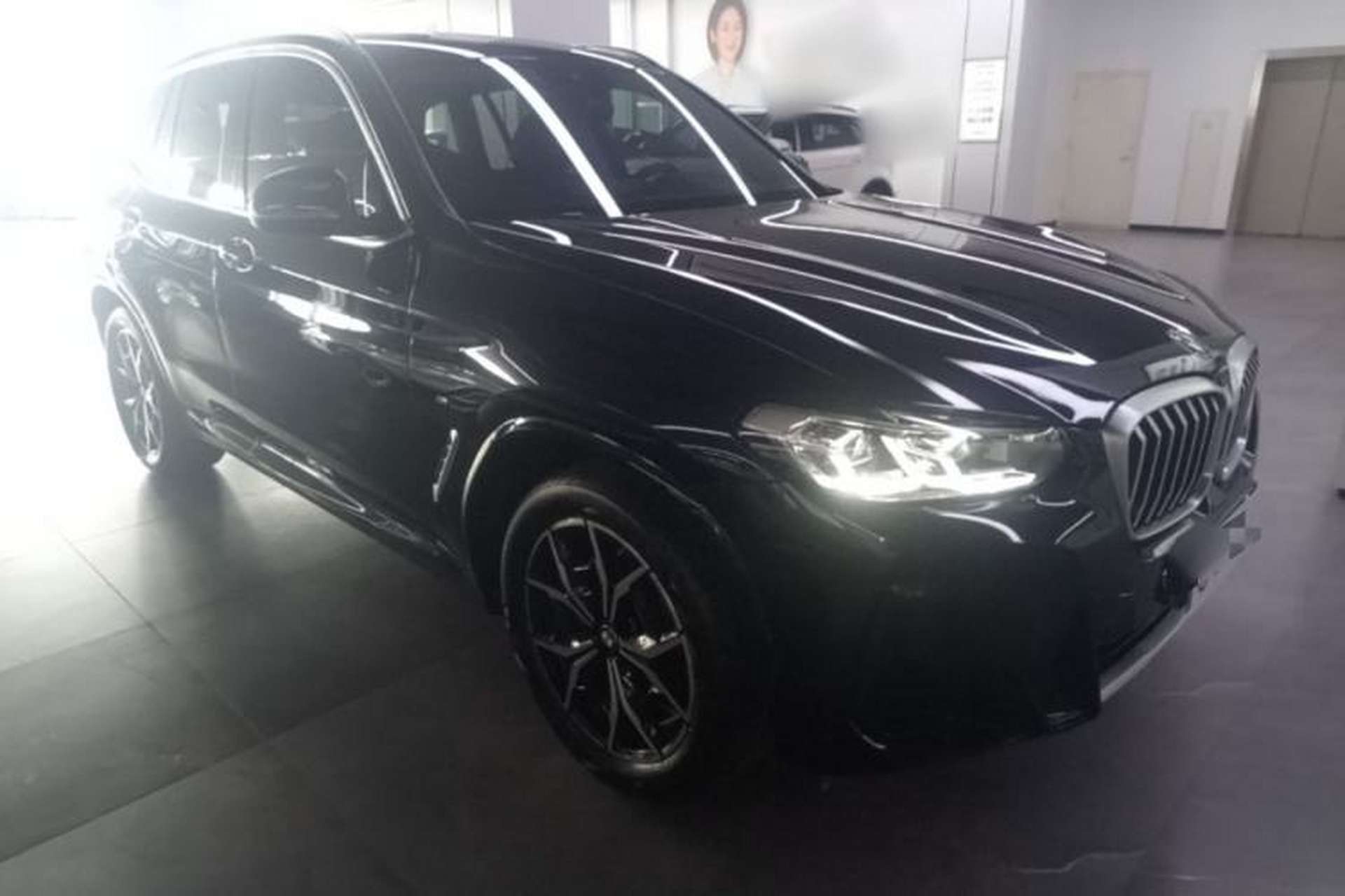Used BMW X3 2022 Restyled xDrive25i M Sport Package Front Right 45 Deg