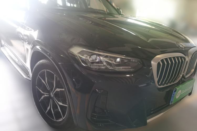 Used BMW X3 2022 xDrive25i M Sport Package Front Right 45 Deg