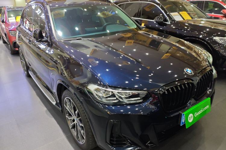 Used BMW X3 2022 Second Facelift xDrive30i Leading Edition M Night Sky Package Front Right 45 Deg