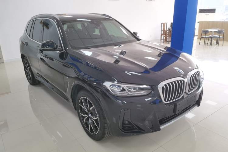 Used BMW X3 2022 Restyled xDrive25i M Sport Package Front Right 45 Deg
