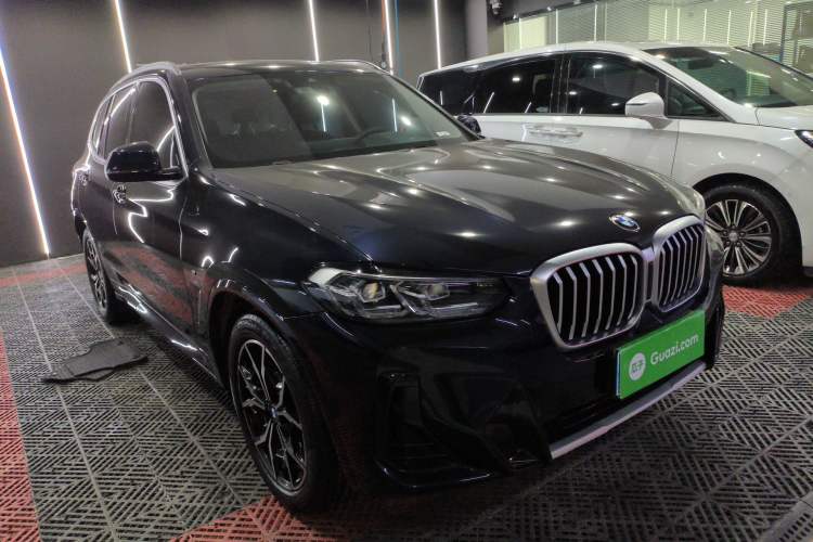 Used BMW X3 2022 xDrive25i M Sport Package Front Right 45 Deg