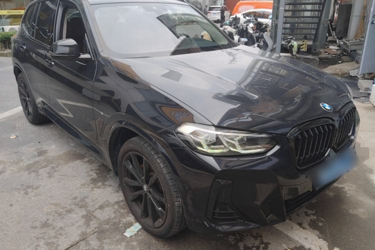 Used BMW X3 2022 Second Facelift xDrive30i Leading Edition M Night Sky Package Front Right 45 Deg