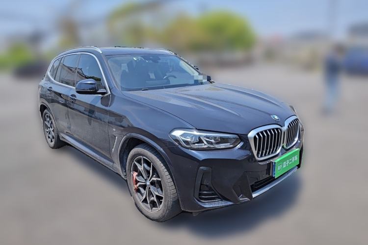 Used BMW X3 2022 xDrive25i M Sport Package Front Right 45 Deg