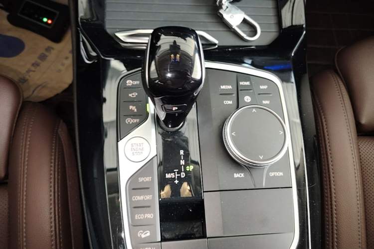 Used BMW X3 2022 Second Facelift xDrive30i Leading Edition M Night Sky Package Gear Lever