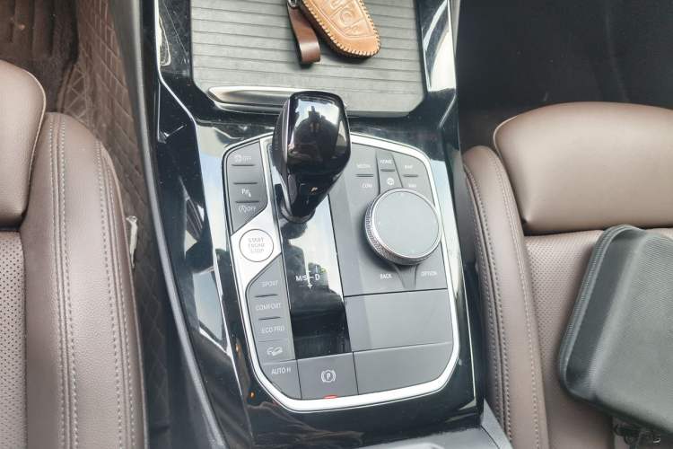 Used BMW X3 2022 Facelift xDrive30i Luxury Edition M Night Edition Package Gear Lever