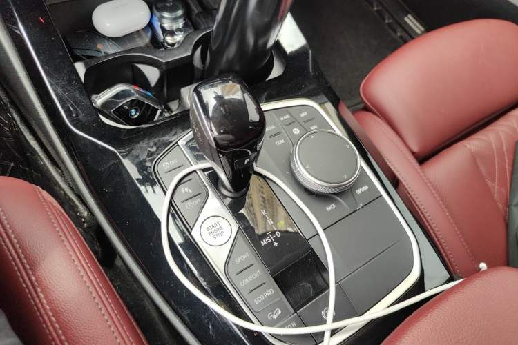 Used BMW X3 2022 Second Facelift xDrive30i Leading Edition M Night Sky Package Gear Lever