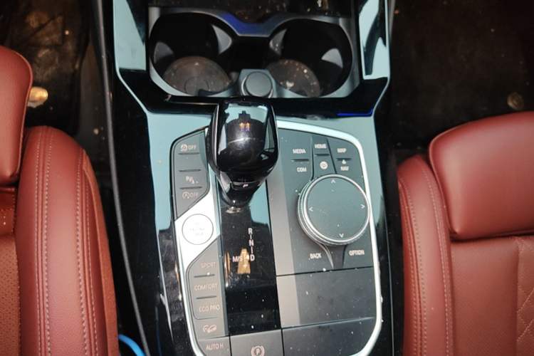 Used BMW X3 2022 Restyled xDrive25i M Sport Package Gear Lever