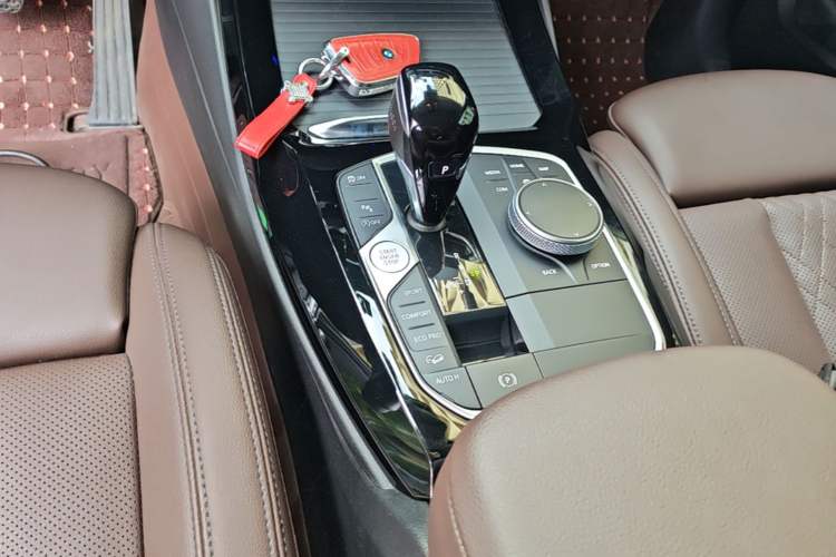 Used BMW X3 2022 Restyled xDrive25i M Sport Package Gear Lever