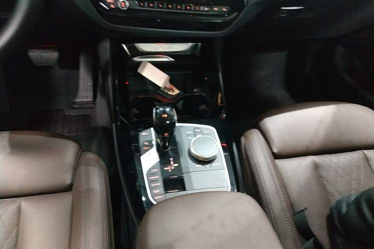 Used BMW X3 2022 xDrive30i Luxury Model M Night Sky Package Gear Lever