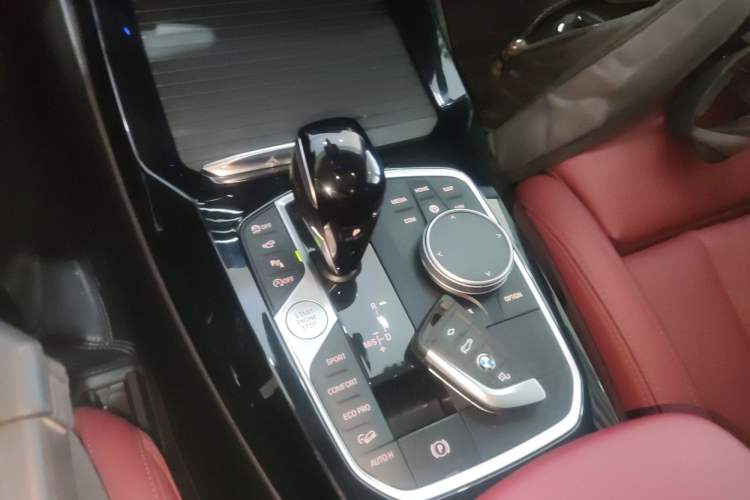 Used BMW X3 2022 Second Facelift xDrive30i Leading Edition M Night Sky Package Gear Lever