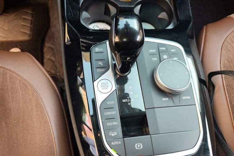 Used BMW X3 2022 xDrive30i Luxury Model M Night Sky Package Gear Lever