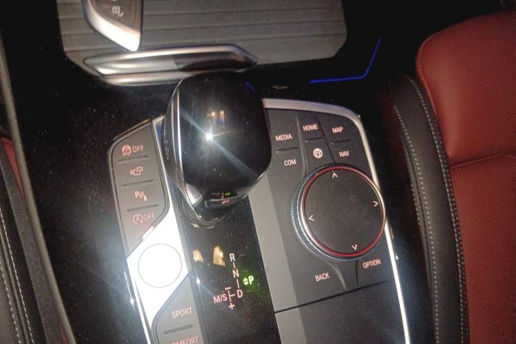 Used BMW X3 2022 Second Facelift xDrive30i Luxury Edition M Night Sky Package Gear Lever