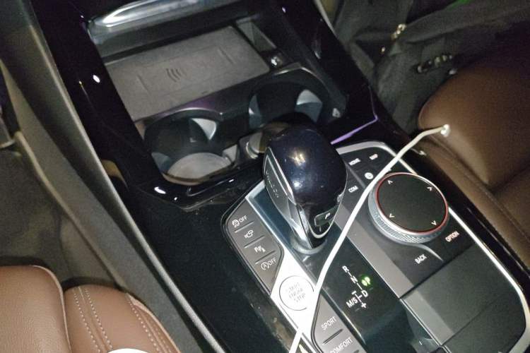 Used BMW X3 2022 Restyled xDrive30i Luxury Edition M Night Sky Package Gear Lever