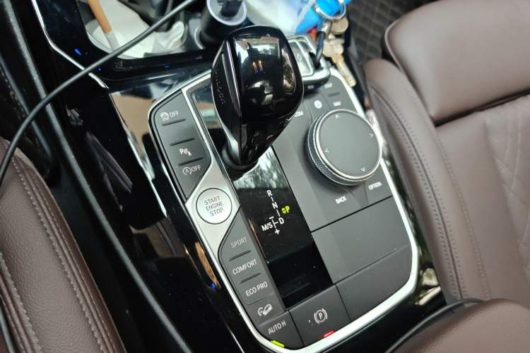 Used BMW X3 2022 xDrive25i M Sport Package Gear Lever