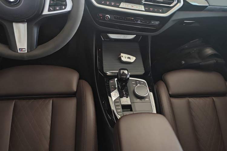 Used BMW X3 2022 xDrive25i M Sport Package Gear Lever
