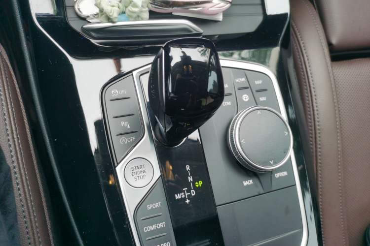 Used BMW X3 2022 Restyled xDrive25i M Sport Package Gear Lever