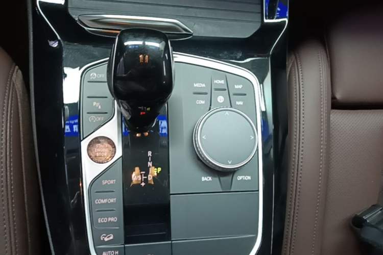 Used BMW X3 2022 Restyled xDrive25i M Sport Package Gear Lever