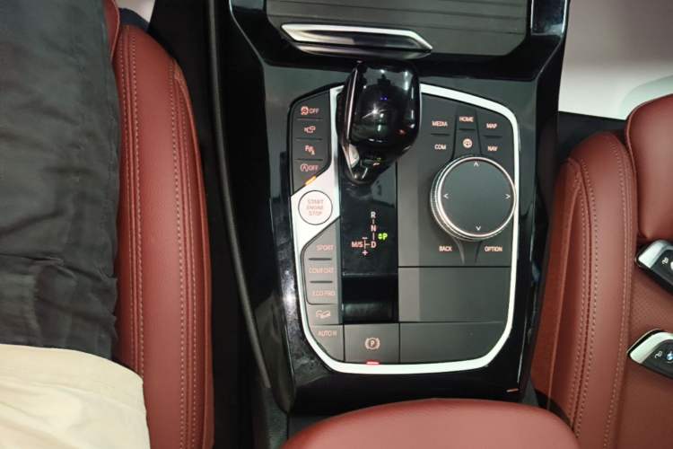 Used BMW X3 2022 Second Facelift xDrive30i Leading Edition M Night Sky Package Gear Lever