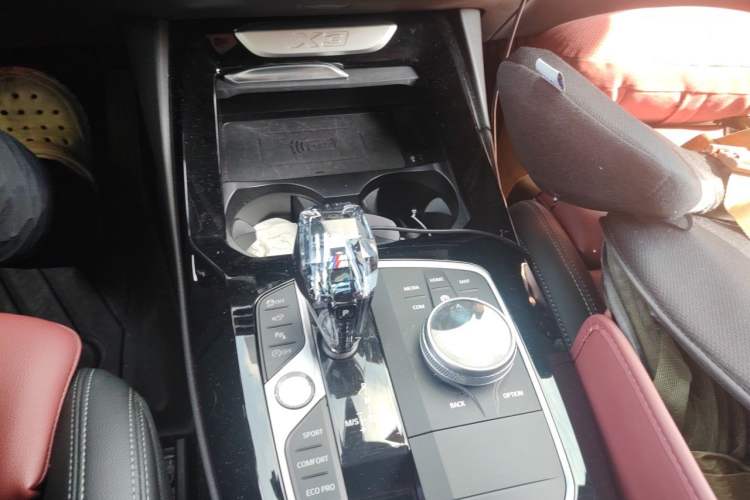 Used BMW X3 2022 xDrive30i Luxury Edition M Night Sky Package Gear Lever