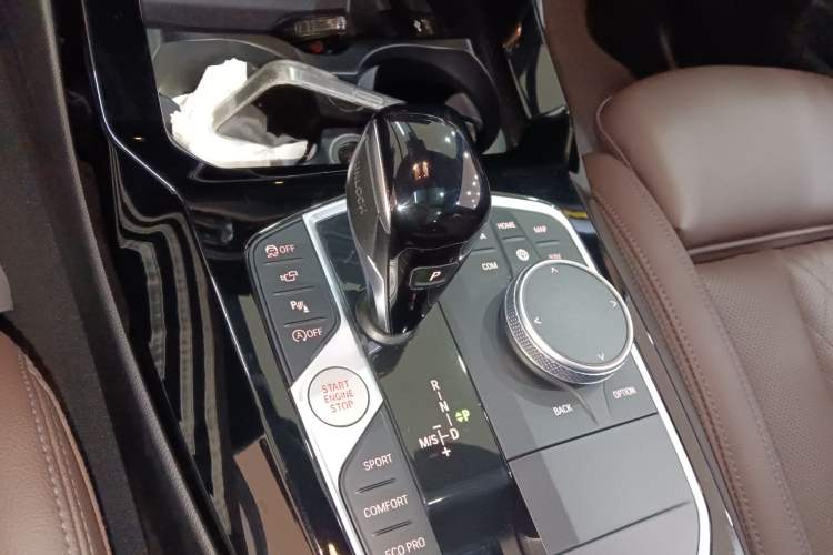 Used BMW X3 2022 xDrive30i Luxury Edition M Night Sky Package Gear Lever