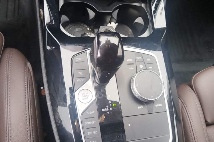 Used BMW X3 2022 Restyled xDrive25i M Sport Package Gear Lever