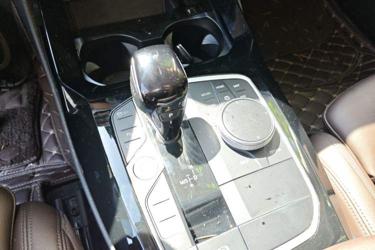 Used BMW X3 2022 xDrive25i M Sport Package Gear Lever