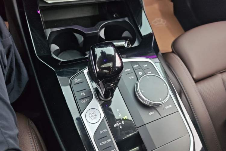 Used BMW X3 2022 Restyled xDrive30i Luxury Edition M Night Sky Package Gear Lever