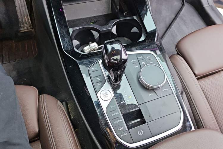 Used BMW X3 2022 Restyled xDrive30i Luxury Edition M Night Sky Package Gear Lever