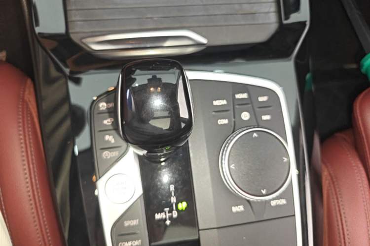 Used BMW X3 2022 Facelift xDrive30i Luxury Edition M Night Edition Package Gear Lever