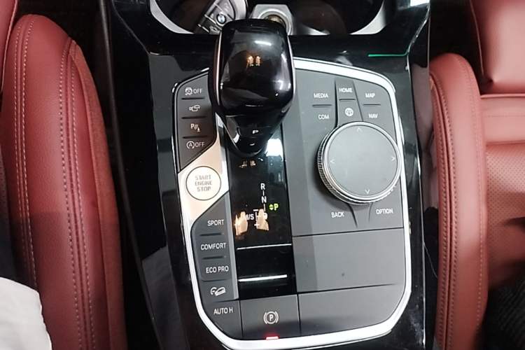 Used BMW X3 2022 Facelift xDrive30i Luxury Edition M Night Edition Package Gear Lever