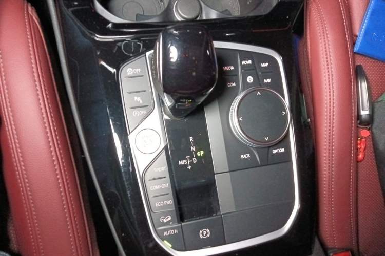 Used BMW X3 2022 Restyled xDrive25i M Sport Package Gear Lever