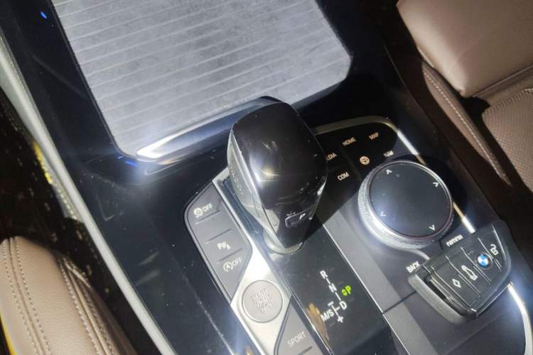 Used BMW X3 2022 xDrive30i Luxury Model M Night Sky Package Gear Lever