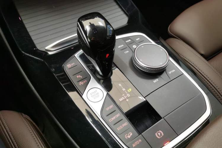 Used BMW X3 2022 Restyled xDrive25i M Sport Package Gear Lever