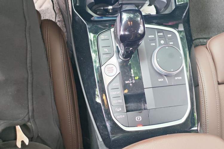 Used BMW X3 2022 Restyled xDrive25i M Sport Package Gear Lever