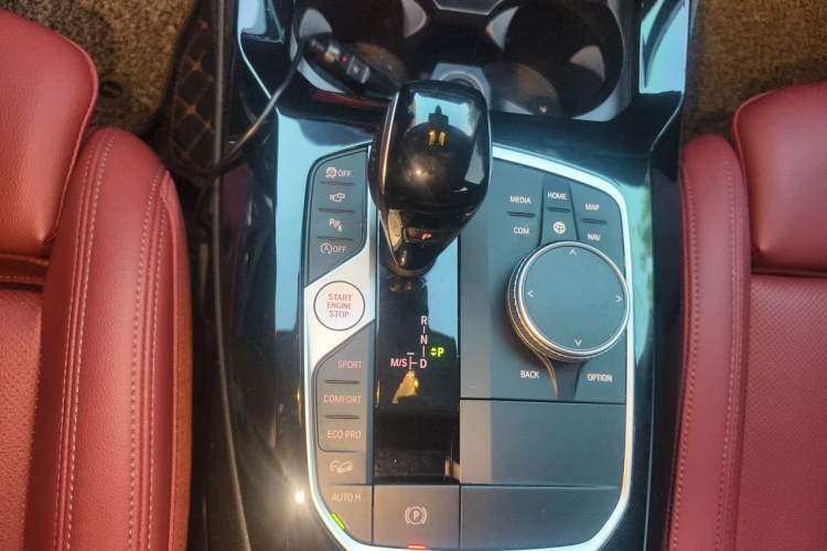 Used BMW X3 2022 Second Facelift xDrive30i Leading Edition M Night Sky Package Gear Lever